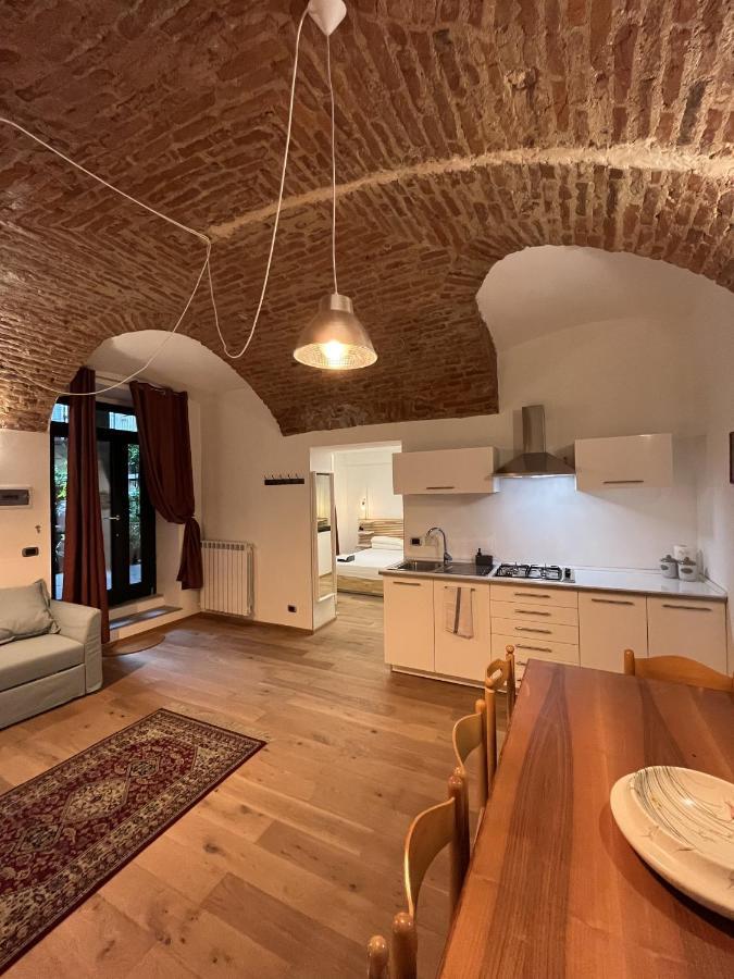 Suite The Brick - Host By Traveller'S Nest Турин Экстерьер фото