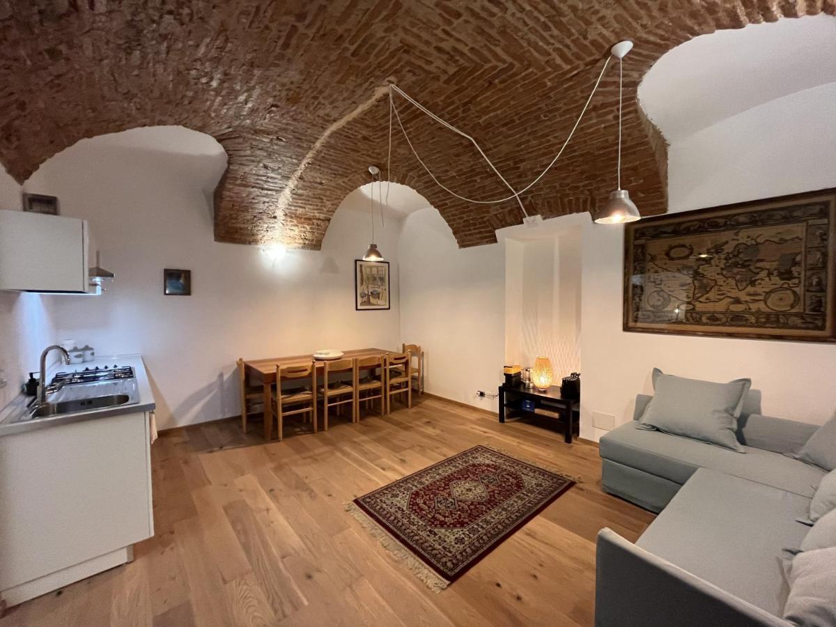Suite The Brick - Host By Traveller'S Nest Турин Экстерьер фото